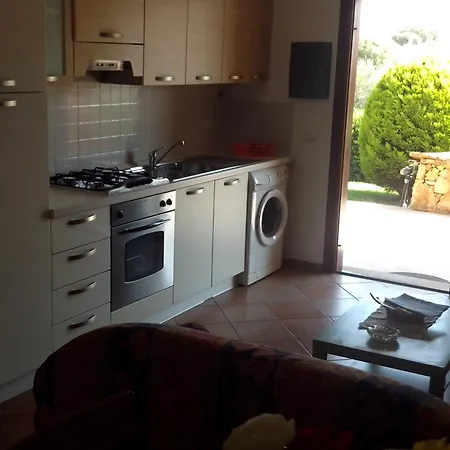 Casa Debili * سان تيودورو