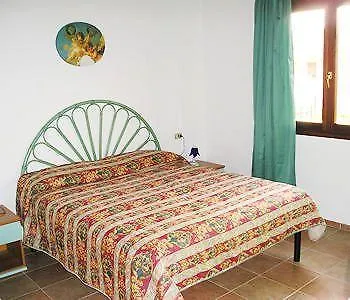 Casa Debili * سان تيودورو